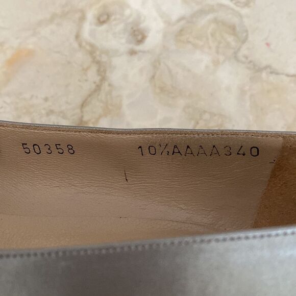 Vintage Salvatore Ferragamo Metallic Silver & Bronze Leather Court Shoes - Picture 14 of 14